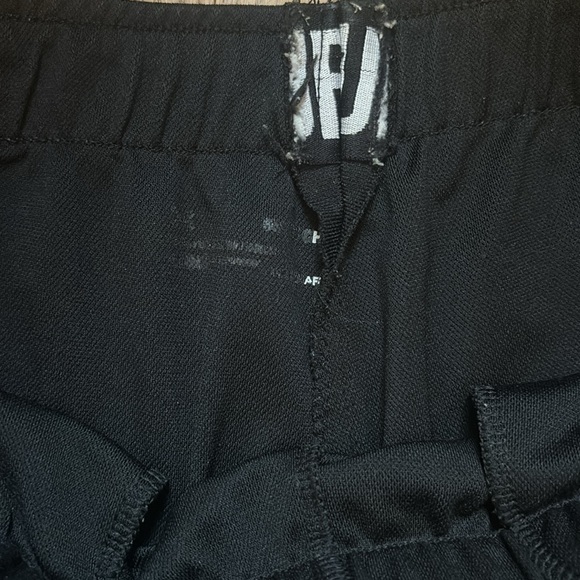 Under Armour workout shorts - Picture 3 of 4